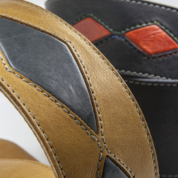 CRAZY HORSE - Tan + Grey leather guitar strap - Stinger Straps - 2